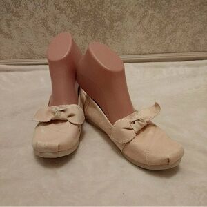 Toms Women's Light Pink Loafers with Bow